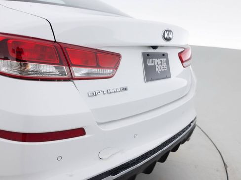 Used 2020 Kia Optima LX FWD image 16