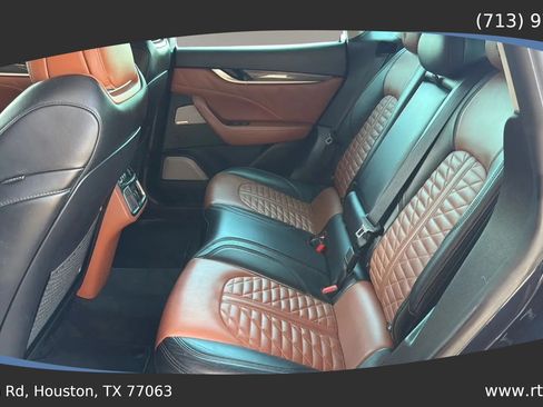 Used 2019 Maserati Levante S GranLusso AWD/4WD image 29