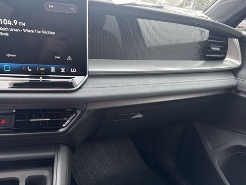 New 2026 Volkswagen Tiguan SE R-Line AWD/4WD image 14