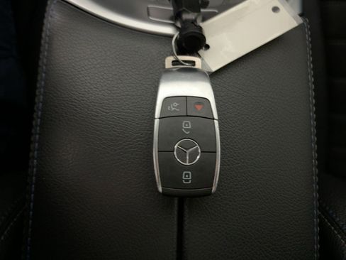 Used 2021 Mercedes-Benz C 300 C 300 image 33