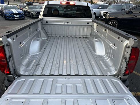 Used 2020 Chevrolet Colorado W/T image 32