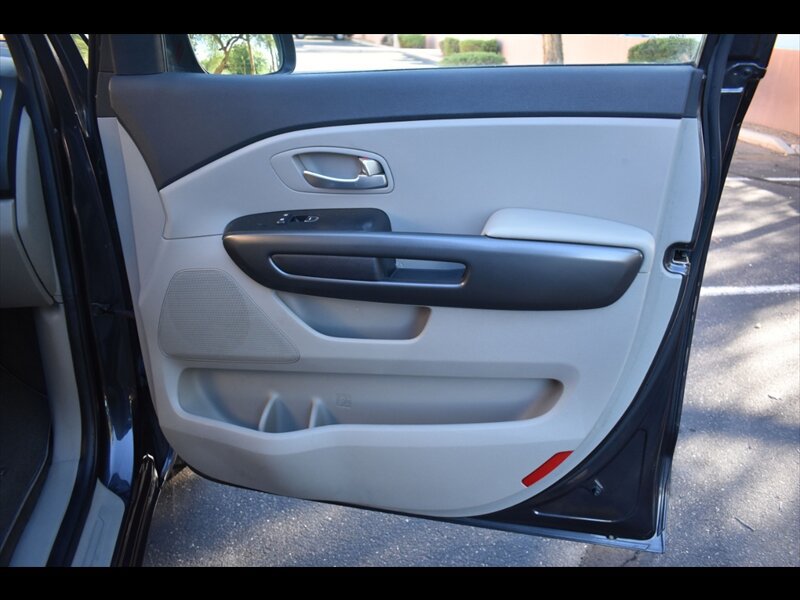 Used 2020 Kia Sedona LX FWD image 36