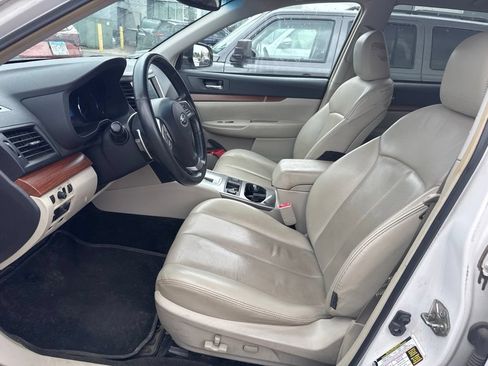 Used 2014 Subaru Outback 2.5i Limited AWD/4WD image 16