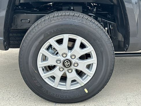 New 2025 Toyota Tacoma SR5 image 7