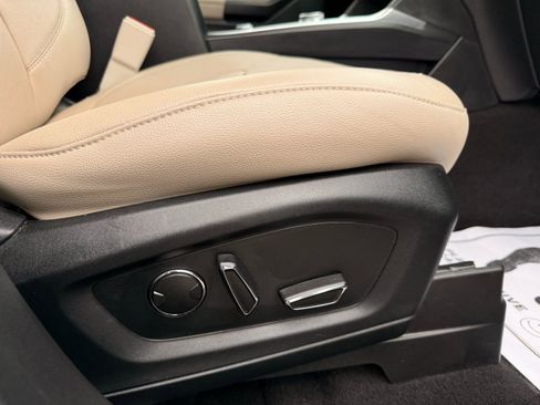 Used 2020 Ford Explorer Limited image 20