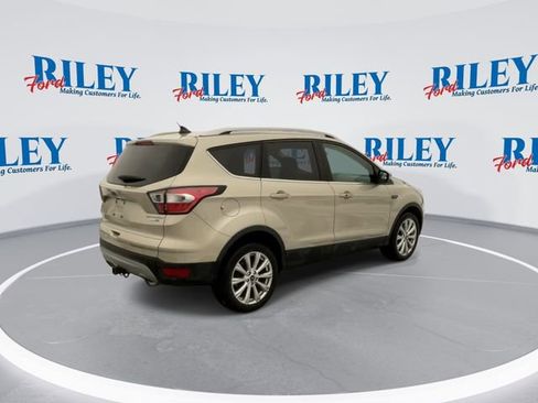Used 2018 Ford Escape Titanium w/ Ford Safe & Smart Package image 8