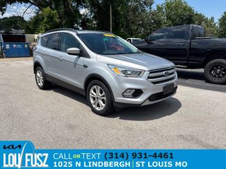 Used 2018 Ford Escape SEL FWD video 1