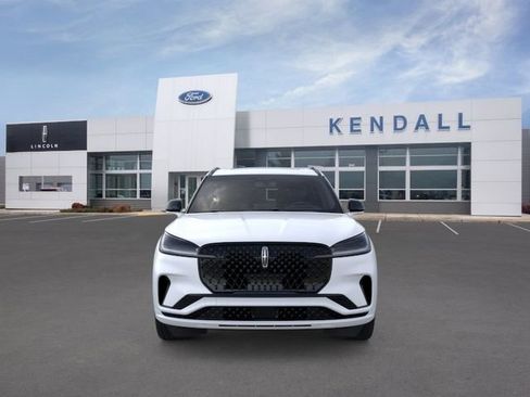 New 2026 Lincoln Aviator AWD w/ Jet Appearance Package image 6