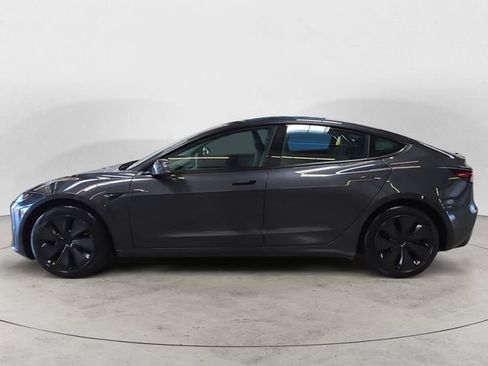Used 2025 Tesla Model 3 Long Range RWD image 2