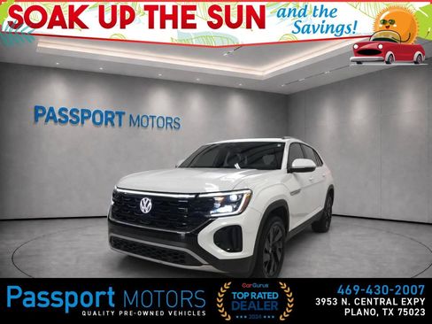 Used 2024 Volkswagen Atlas Cross Sport SE FWD image 3