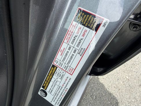 Used 2025 Nissan Leaf S FWD image 52