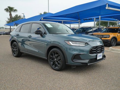 Used 2024 Honda HR-V Sport image 3