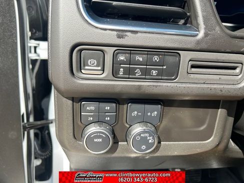 Used 2023 Chevrolet Tahoe Z71 w/ Luxury Package image 22