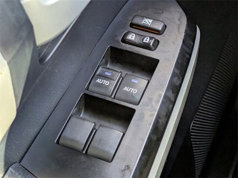 Used 2015 Toyota Tundra Limited image 22