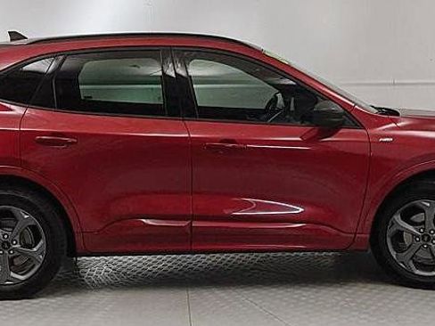 Certified 2024 Ford Escape ST-Line image 2