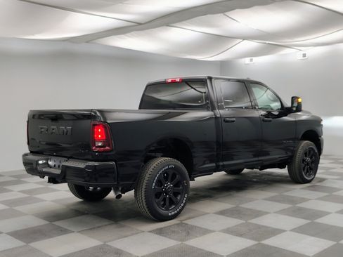 New 2026 RAM 2500 Big Horn AWD/4WD image 10