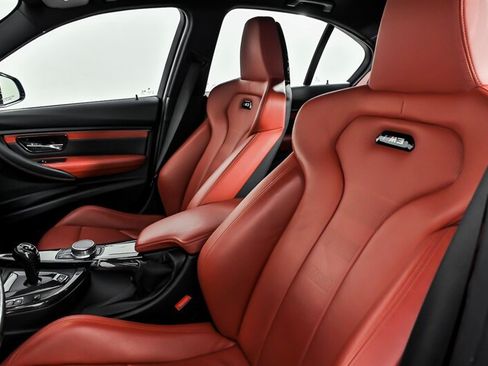 Used 2018 BMW M3 RWD image 21