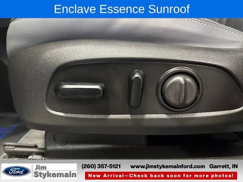 Used 2021 Buick Enclave Essence w/ Sound and Sites Package FWD image 24