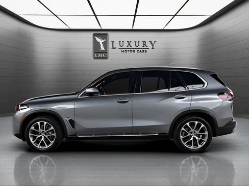Used 2024 BMW X5 sDrive40i RWD image 5