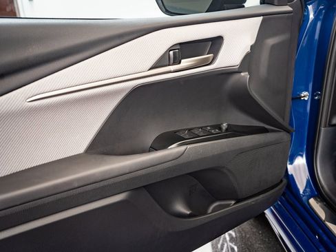 Used 2025 Toyota Camry SE image 21