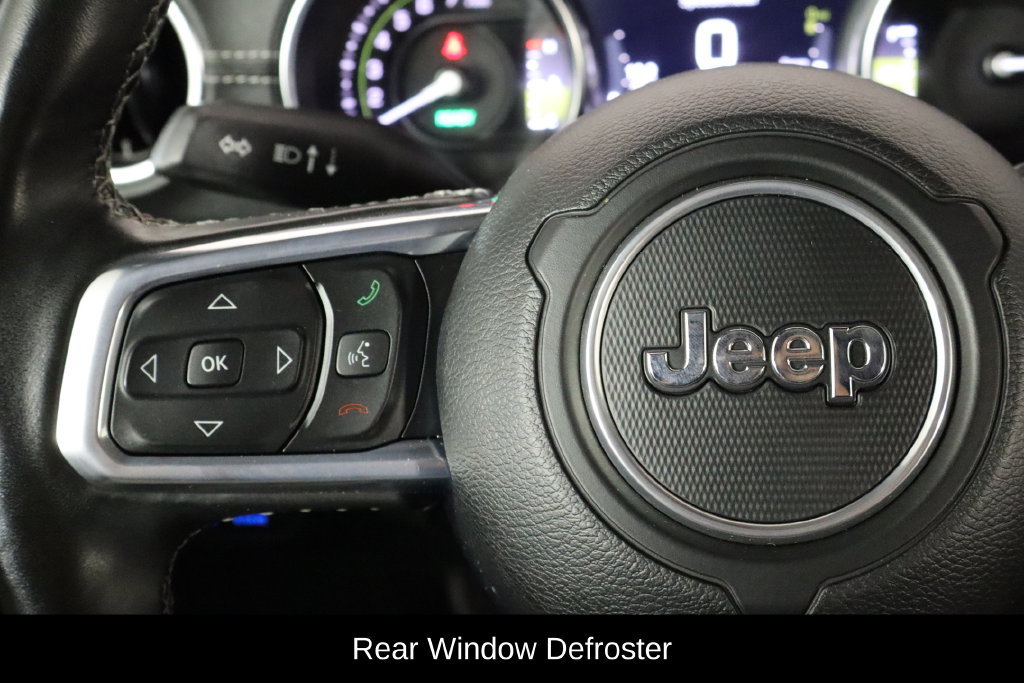 Used 2023 Jeep Wrangler Unlimited Sahara w/ Cold Weather Group AWD/4WD image 8