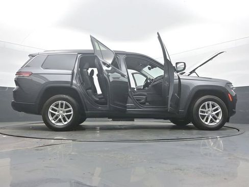 Used 2022 Jeep Grand Cherokee L Laredo w/ Luxury Tech Group I image 63