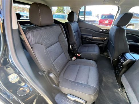 Used 2023 GMC Acadia SLE w/ Driver Convenience Package image 15