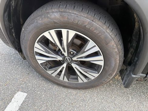 Used 2023 Nissan Rogue SV AWD/4WD image 12