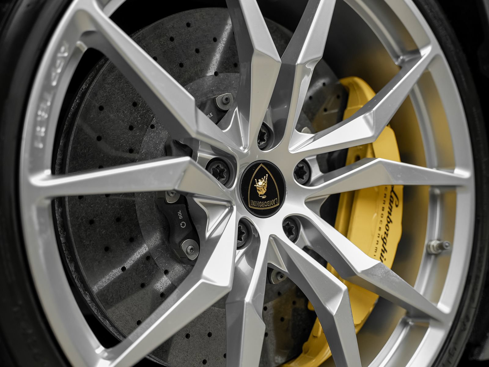 Used 2014 Lamborghini Aventador LP 700-4 AWD/4WD image 24