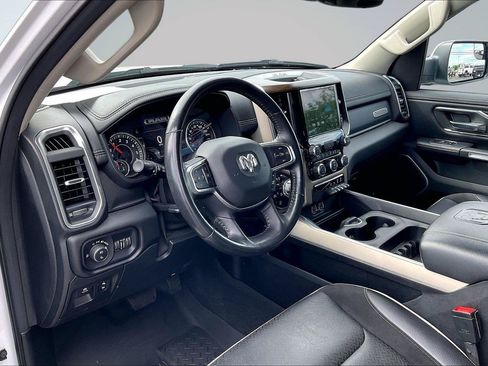 Used 2022 RAM 1500 Laramie AWD/4WD image 15