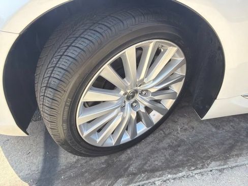 Used 2014 Lexus LS 460 AWD w/ Comfort Package image 39