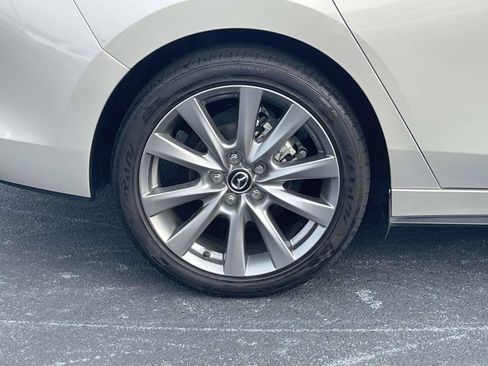 Used 2023 MAZDA MAZDA3 s FWD image 9
