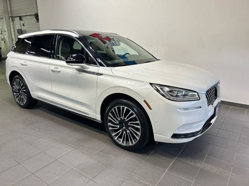 Used 2020 Lincoln Corsair Reserve w/ Equipment Group 201A AWD/4WD image 2