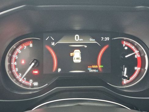 Used 2024 Toyota RAV4 XLE image 12