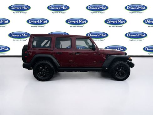 Used 2021 Jeep Wrangler Unlimited Sport image 9