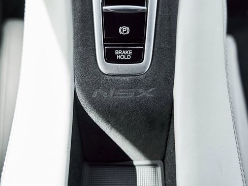 Used 2017 Acura NSX image 58