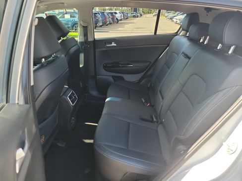 Used 2019 Kia Sportage EX w/ EX Technology Package FWD image 16