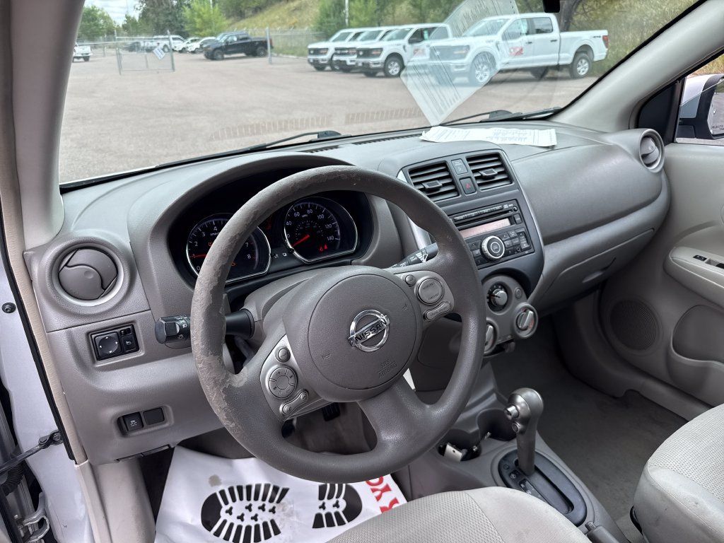 Used 2012 Nissan Versa FWD image 14