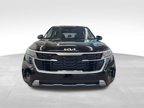 Certified 2024 Kia Seltos LX image 12