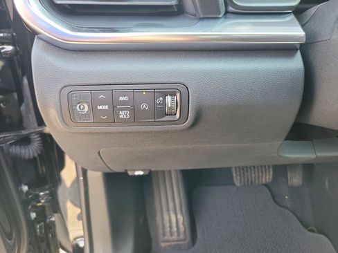 New 2027 GMC Terrain Denali w/ LPO, Black Badging Package AWD/4WD image 18