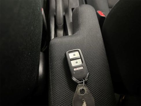 Used 2015 Honda Fit EX image 33