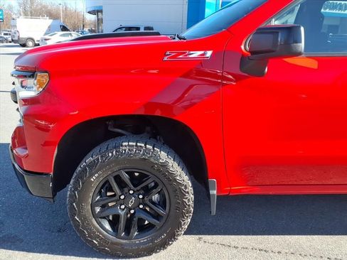 Used 2024 Chevrolet Silverado 1500 LT Trail Boss image 6