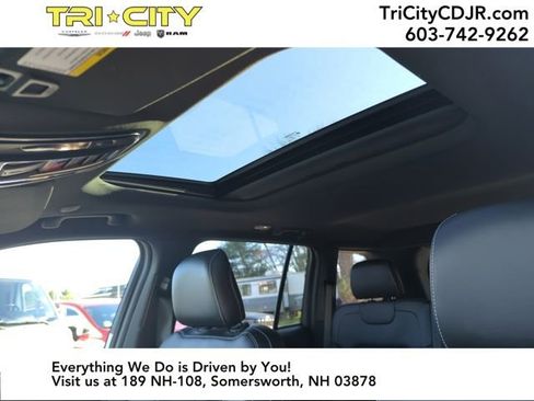 New 2025 Jeep Grand Cherokee Altitude image 20