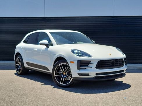 Certified 2021 Porsche Macan AWD/4WD image 9