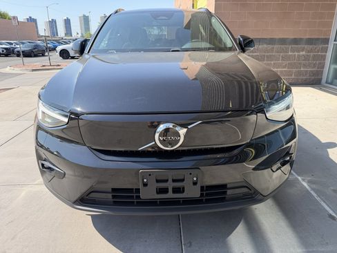 Used 2024 Volvo XC40 Recharge Plus w/ Protection Package Premier RWD image 10