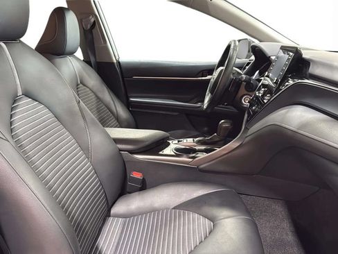 Used 2023 Toyota Camry SE AWD/4WD image 10