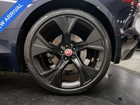 Used 2021 Jaguar F-TYPE Convertible RWD image 28