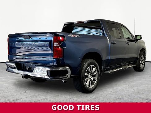 Used 2022 Chevrolet Silverado 1500 LT w/ LPO, Dark Essentials Package AWD/4WD image 6