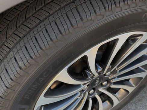 Used 2023 Lincoln Aviator Reserve image 13