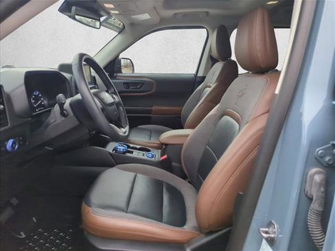 Certified 2023 Ford Bronco Sport Outer Banks w/ Tech Package image 17